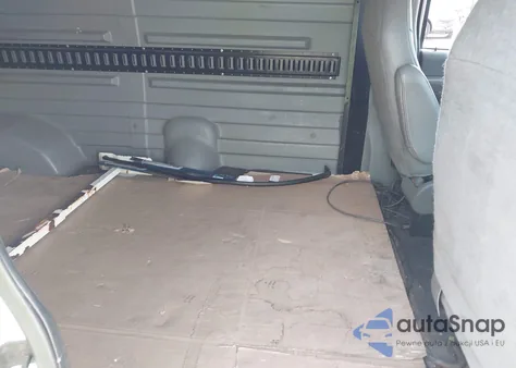 2003 Ford E-150 Commercial из США, поврежденный, VIN 1FTRE142X3HA29070